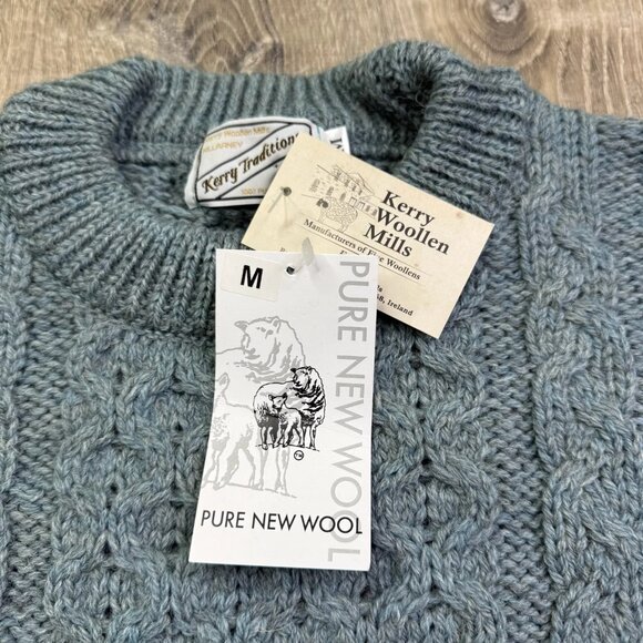 NWT Kerry Traditions Mens Blue Pure New Wool Cable Knit Pullover Sweater Medium - Picture 6 of 12